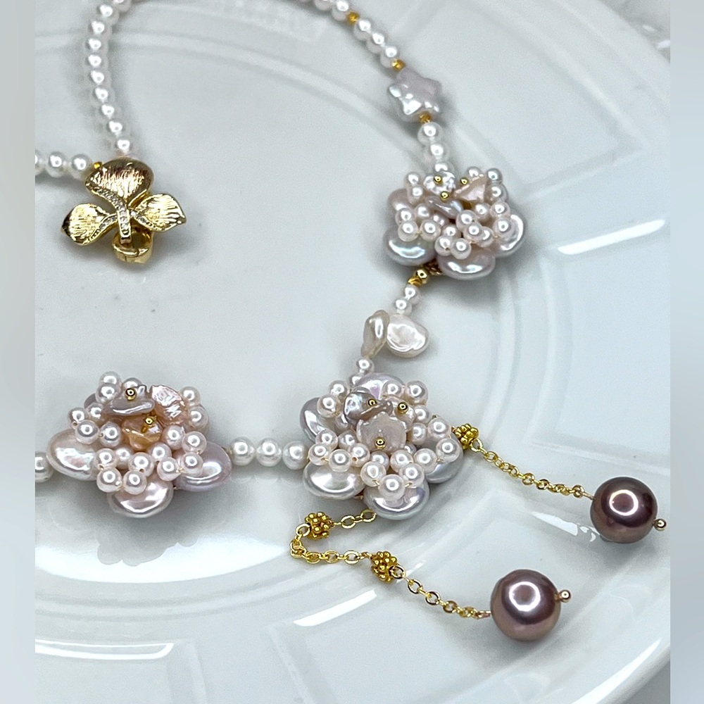 🤩🤩 Handmade Premium Aurora Luster Freshwater Pearl Flower 🌺 🌺 🌺 Necklace CUTE!